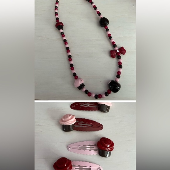 Roughly 100 pieces of Gymboree accessories - Picture 8 of 11